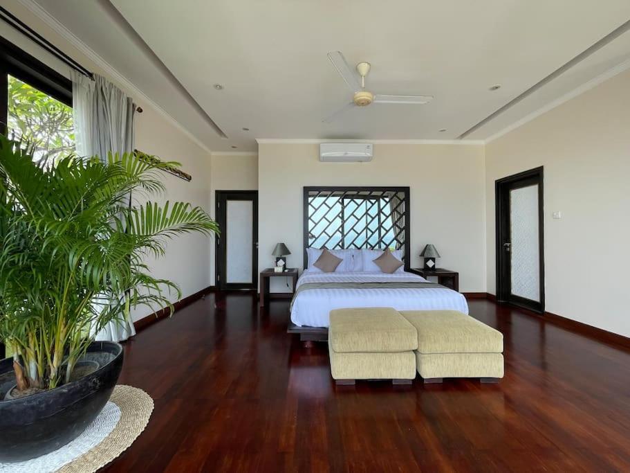 Nusa Dua Ocean View 4 Bedroom Bibi Bali Екстериор снимка